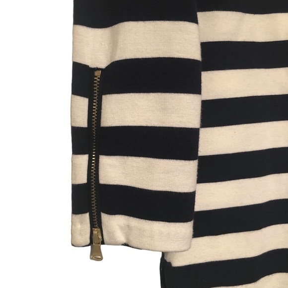 Talbots pull over top - Picture 3 of 7